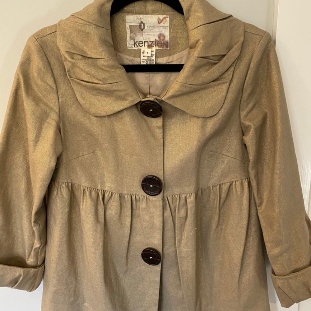 Metallic thread Jacket by Kensie